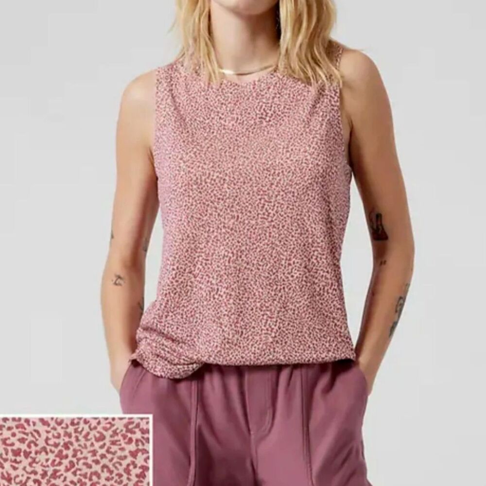Athleta Pink Leopard Print Sleeveless Tank Top